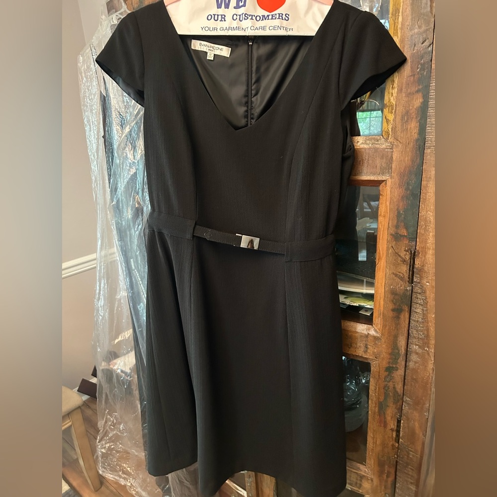 Simple Black Work/After Work Dress with Adjustable Belt (Evan-Picone)